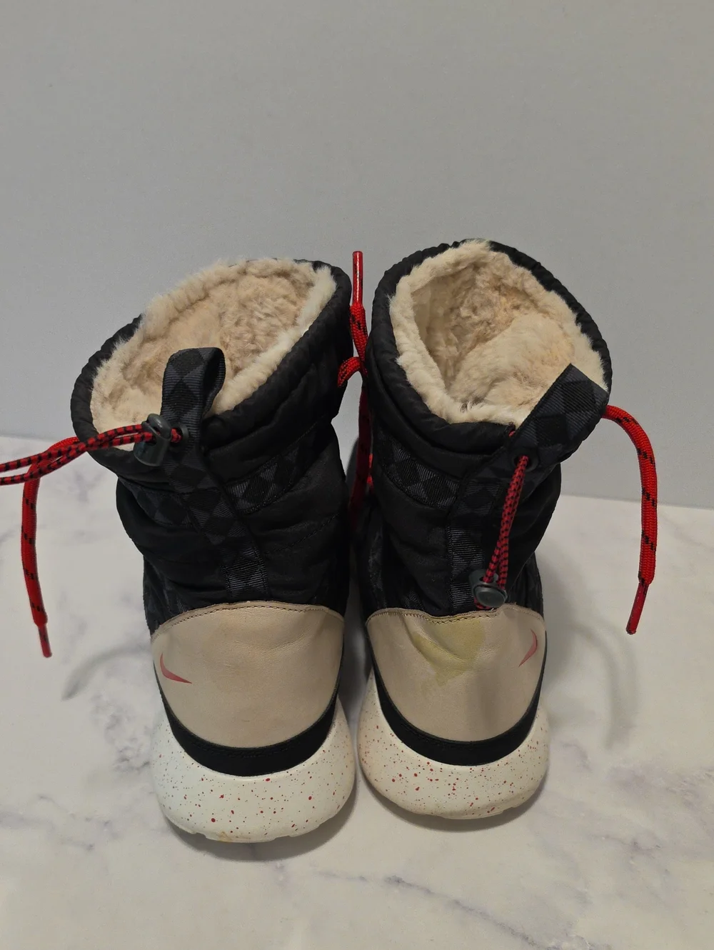Nike Women’s Black and Red Insulated Winter Boots